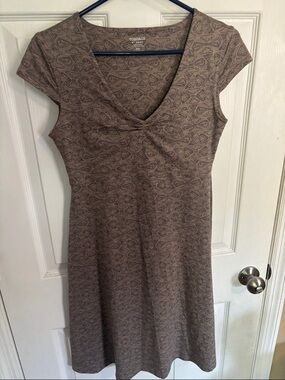 Toad&Co Taupe Rosemarie Knit V-Neck Midi Dress Organic cotton